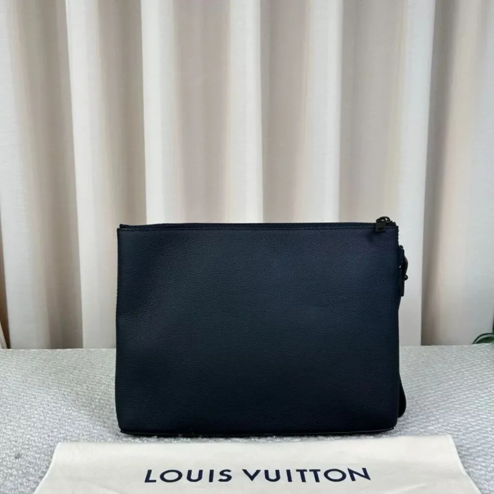 Louis Vuitton Women Pre-Loved Bag Very Good Condition